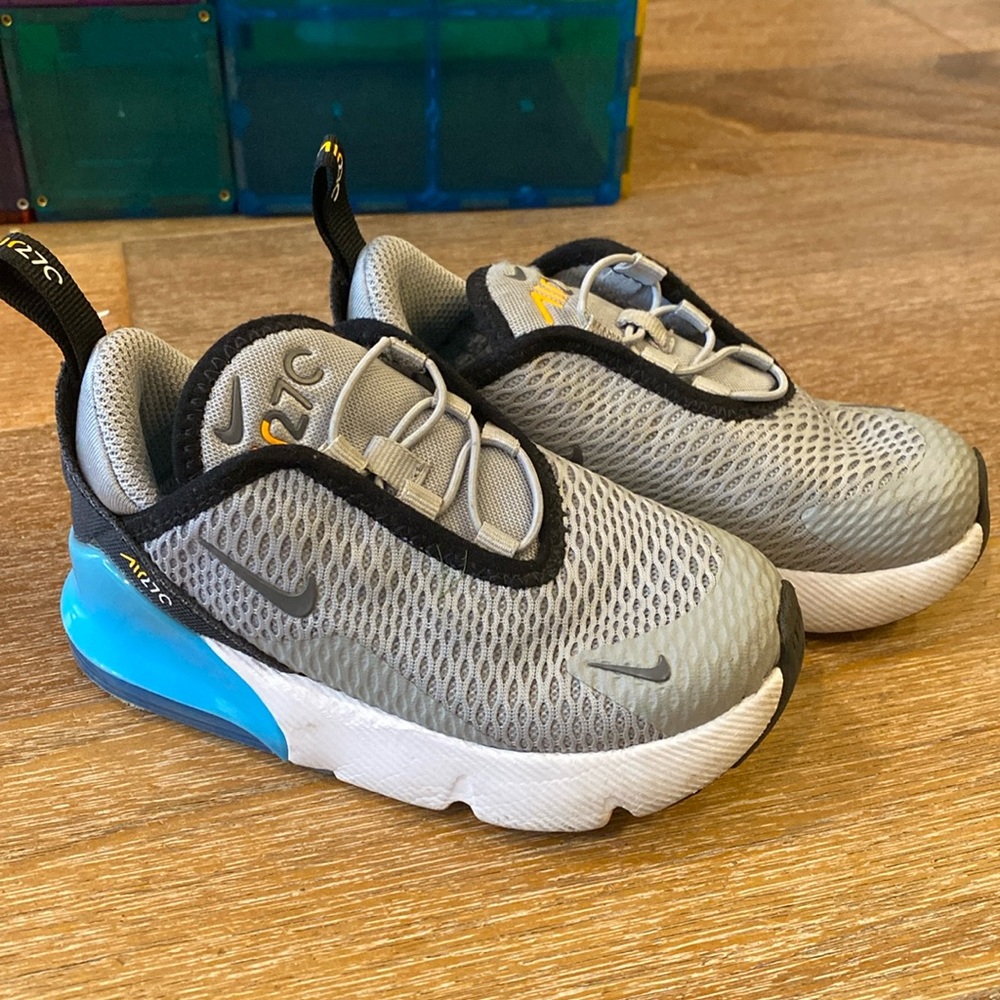 Kids Air Max 270 - size 8C